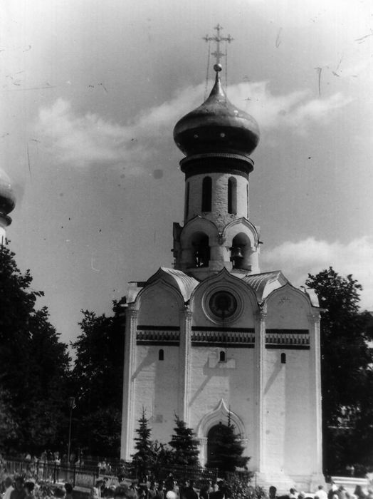Загорск. Духовская церковь